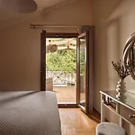 Сasa de vacaciones Casa Di Cuore Loft - Sea View & Jacuzzi Retreat *