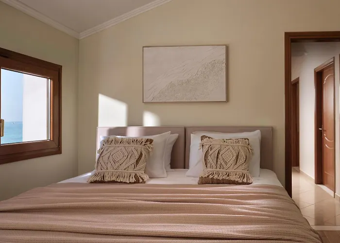 Casa Di Cuore Loft - Sea View & Jacuzzi Retreat * ארגאסי